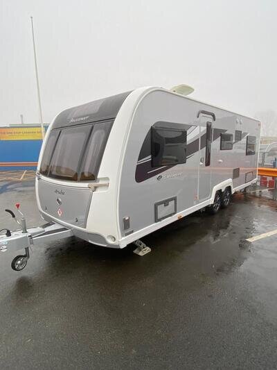 Quality Used Twin Axle 6 Berth Family Caravan 2021 Buccaneer Aruba Fixed Bed
