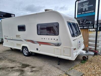 2011 BAILEY UINCORN SEVILLE 2 BERTH - END WASHROOM Touring Automatic