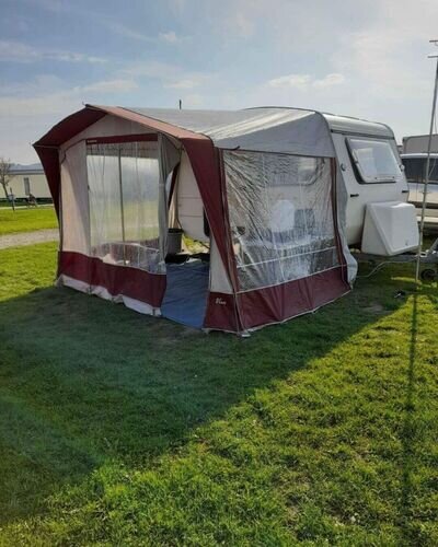 freedom 4 berth caravan with full size awning