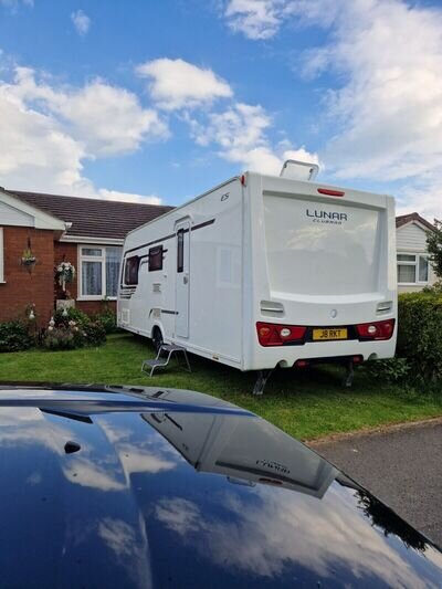 Lunar Clubman Caravan