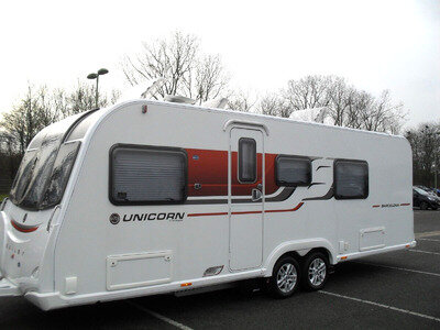 2017 BAILEY UNICORN BARCELONA ~ TWIN AXLE 4 BERTH FIXED BED CARAVAN+ STUNNING!!