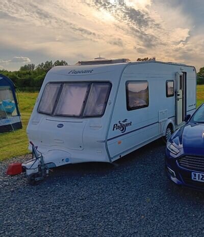 Bailey Pageant Champagne 2003 4 Berth