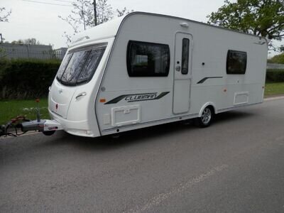 Lunar Clubman SE ~ 4Berth Fixed End Bed Touring Caravan ~ Year 2010/11 ~