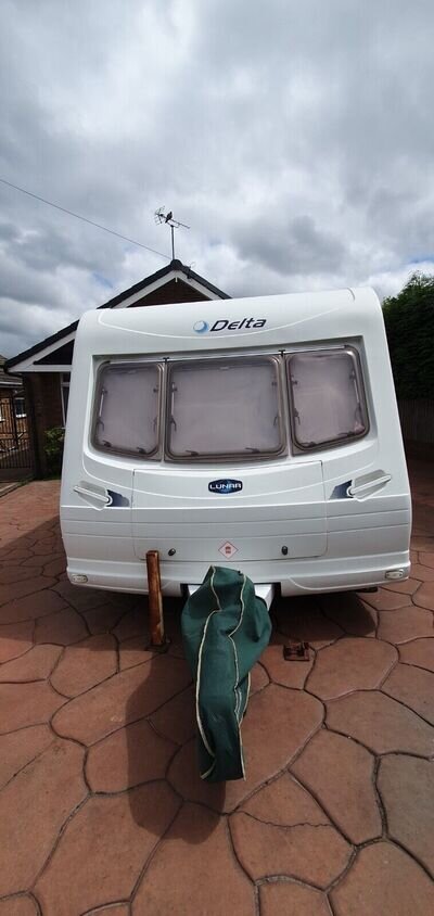 used lunar delta caravan