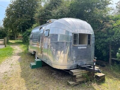 Airstream Caravan