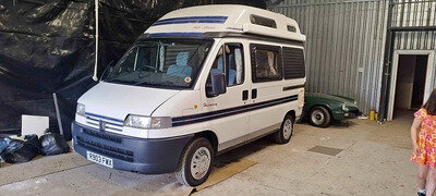 campervan motorhome peugeot boxer autosleeper