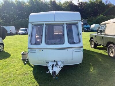 Swift Challenger 440/4S 4 Berth Touring Caravan - Retro