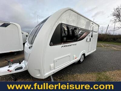 2022 SWIFT SPRITE FREESTYLE S2 2022 2 BERTH END WASHROOM CARAVAN WITH FITTED MOV