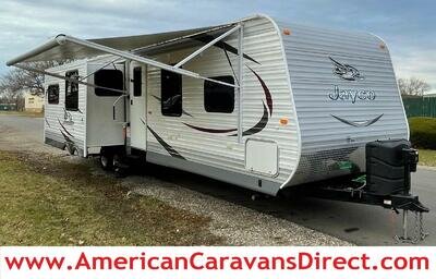 AMERICAN SLIDEOUT CARAVAN TOURER/STATIC WITH TOWBAR 3 SILDE GIANT 1 BEDROOM 36FT