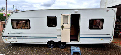 Swift Conqueror 650 Lux twin-axle caravan