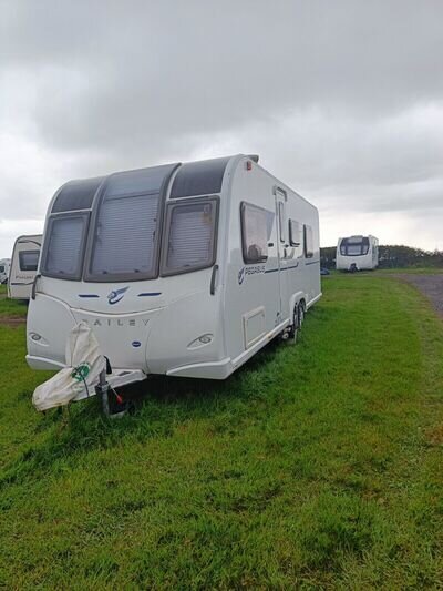 Bailey Pegasus 4 Palermo, 2016, Pre-Owned Caravan (6 Birth) Motor Mover