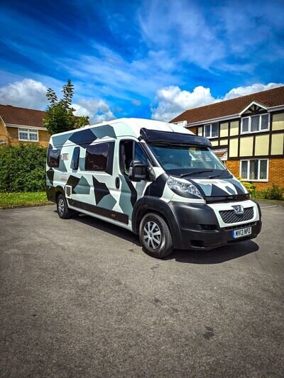 PEUGEOT BOXER 4 BERTH 4 TRAVEL SEAT MOTORHOME