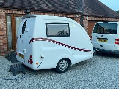 go pod caravan with motor mover and loads of extras