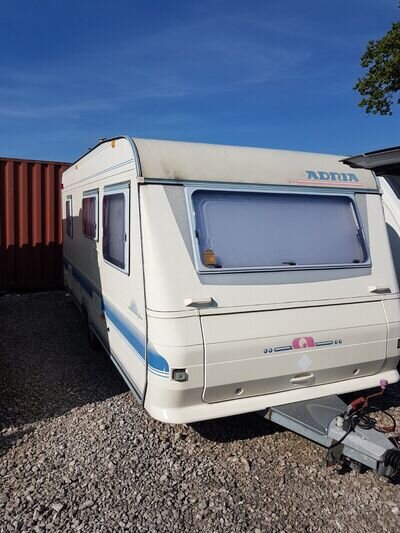 touring caravan 5 berth fixed bunk beds