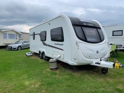 2011 SWIFT CHALLENGER 625 SE 6 BERTH - FIXED BED - TWIN AXLE MOTOR MOVER