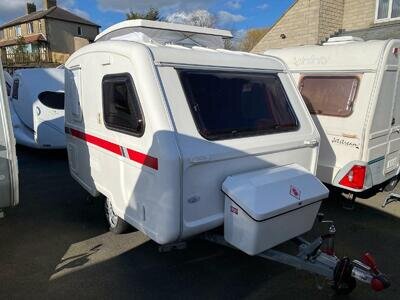 Freedom Microlite Discovery LE. ( 2 berth)