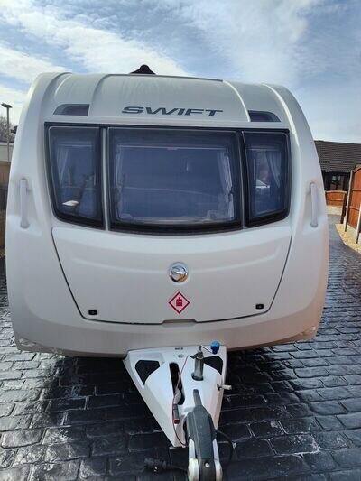 Challenger Sport 2 berth Caravan 2012