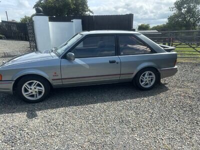 Early Mk4 (1986) Ford Escort XR3i, Low Mileage