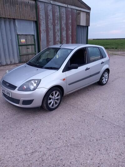 Ford Fiesta mk6 1.25L