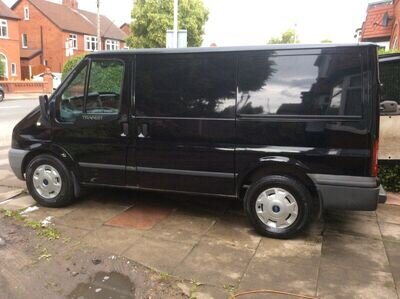 Ford Transit 330 SWB