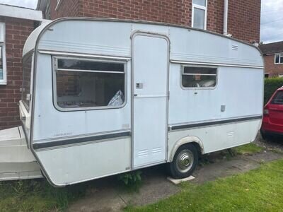 Abi Vintage Caravan