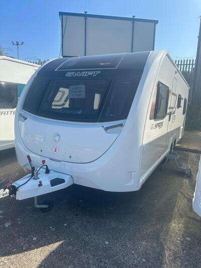 SWIFT SUPER SPRITE QUATTRO, 2022 MODEL, 6 BERTH, 8” WIDE, FIXED BED !!!