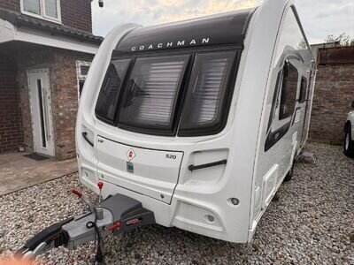 2015 Coachman 520 VIP Caravan — Fully Featured, 4 Berth