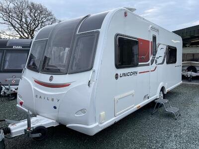 Bailey Unicorn Madrid 3 Berth Caravan 2016 End washroom Mover Fitted