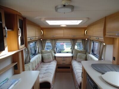 2 BERTH,2011 LUNAR ULTIMA 462,NEW AIR AWNING,MOVER,SUPER COND.***NOW SOLD***