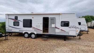 JAYCO AMERICAN SLIDEOUT CARAVAN TOURER/STATIC WITH TOWBAR ONLY £14999 WITH BUNKS