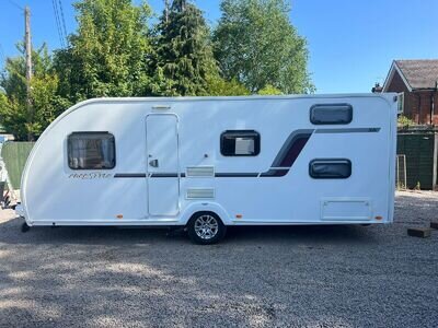 2013 SWIFT FREESTYLE S6 FAMILY BUNK BED 6 BERTH CARAVAN - WITH MOTOR MOVER