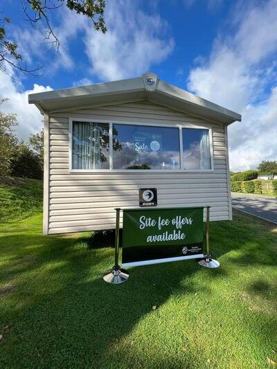 Perfect starter caravan, Anglesey, Caernarfon, Owners only, open 10.5 months,