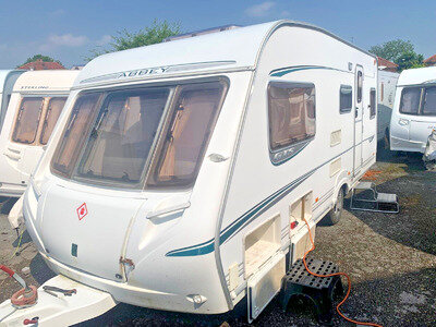 4 BERTH CARAVAN ABBEY VOGUE GTS 2005 END DOUBLE BEDROOM