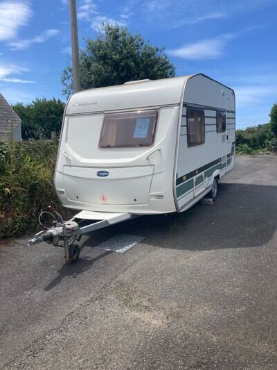 Lunar Chateau 4 Berth Caravan Fixed Bed