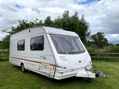 4 Berth Sterling Eccles Moonstone - side dinette - end washroom - motor mover