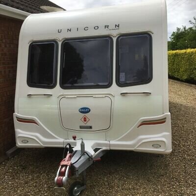 EXCELLENT BAILEY UNICORN SEVILLE - 2011 2 BERTH CARAVAN WITH MOTOR MOVER