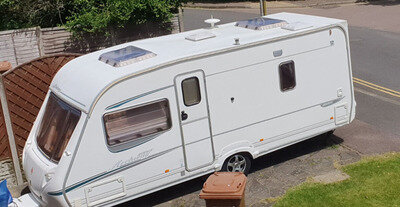 Abbey Archway Royale 500 4-berth caravan, from 2005, motor mover, central heat.