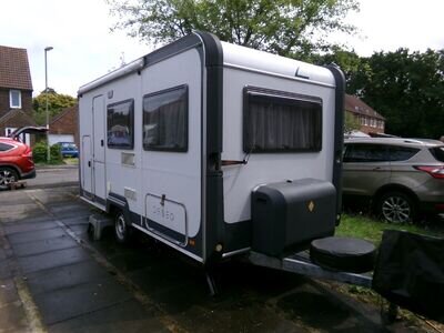 4 berth caravan - Knaus Eifelland Deseo. With Varkala Connect Awning.