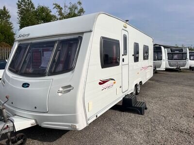 4 BERTH LUNAR SOLARIS 2006 FIXED BED TWIN AXLE LIMITED EDITION WITH MOTOR MOVER