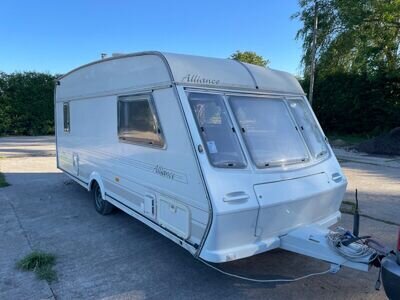 ABBEY ALLIANCE 4 BERTH CARAVAN FULL AWNING SPARES OR REPAIR PROJECT