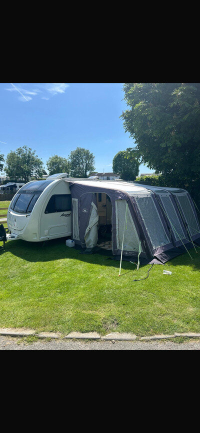 Swift Accord 820 Silver Jubilee Caravan