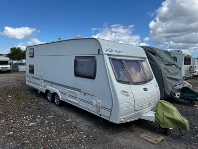 lunar quasar 615 Twin Axel 5 Berth Caravan