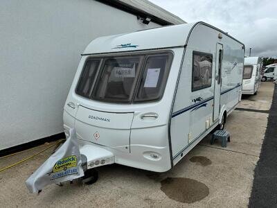 Coachman VIP 530/4 Fixed Double Bed Side Washroom