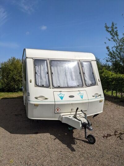 Elddis Crown Crest. Lightweight. 4 berth. Optional Northumberland storage!