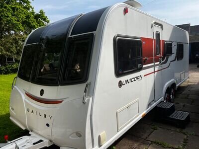 2015 Bailey Unicorn Cordoba Caravan 4 berth fixed singles