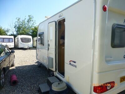 Bailey Pageant Majestic 2008 Caravan Excellent Clean Condition with extras