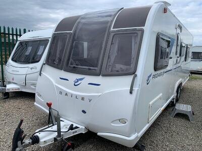 BAILEY PEGASUS PALERMO - 5 BERTH TWIN AXLE CARAVAN +FIXED BUNK BEDS + MOTORMOVER