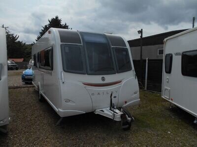 2015 BAILEY UNICORN CADIZ FOUR BERTH FIXED SINGLE BEDS CARAVAN WITH MOTOR MOVER