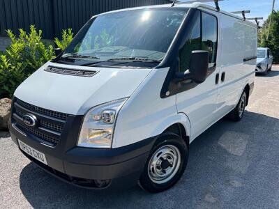 FORD TRANSIT 125 T300 FWD SWB 2.2TDCI A/C VERY LOW MILES ONLY 36000 STUNNING VAN