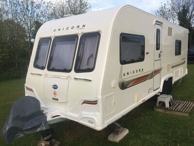 Bailey Unicorn Barcelona 4 berth twin axle caravan 2011 S1